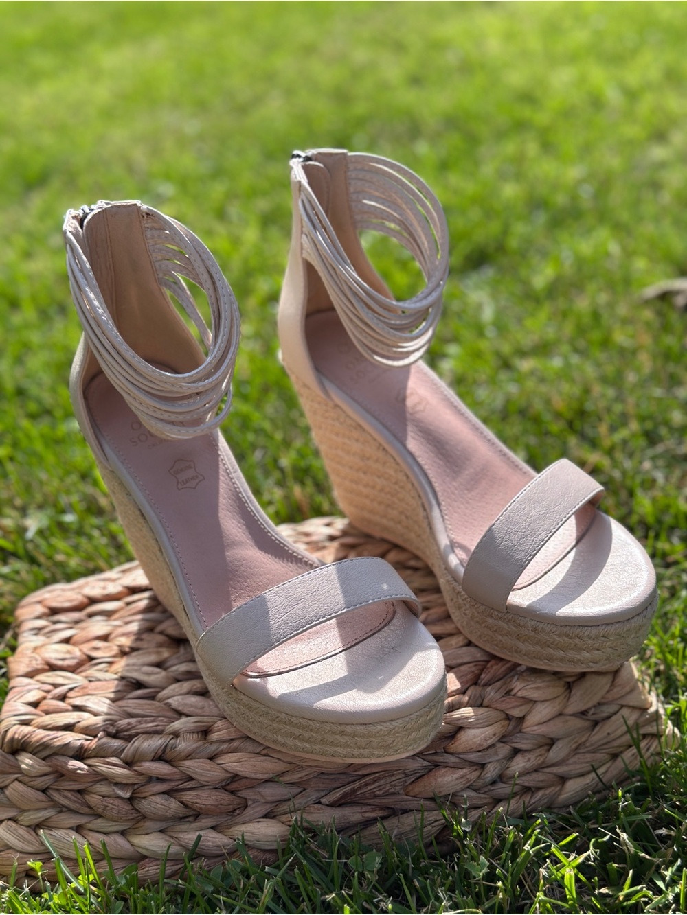Women's Oasis Society Rosalie  Espadrille Ankle Wedge Sandals with Ankle Wrap - Picture 4 of 8